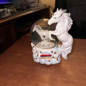 Majestic White Unicorn musical  Globe with Gold Star
